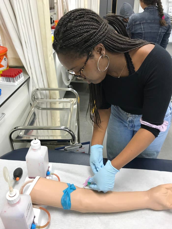 Medicine Summer Course in Oxford for Ages 16–18 | Summer Courses Guide