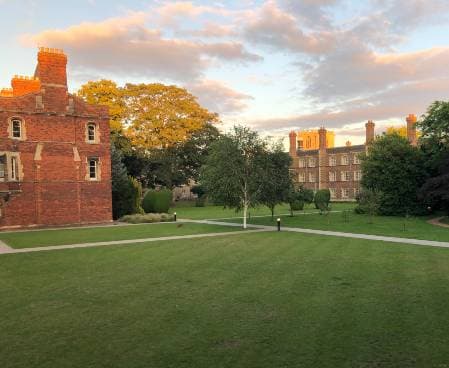 Behavioral Economics Summer Course in Cambridge for Ages 16–18