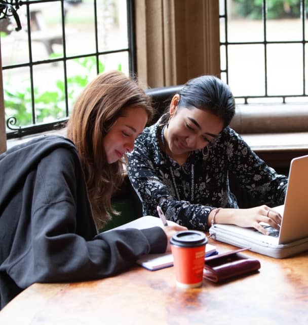 Explore Business Summer Course in Oxford Ages 12–15