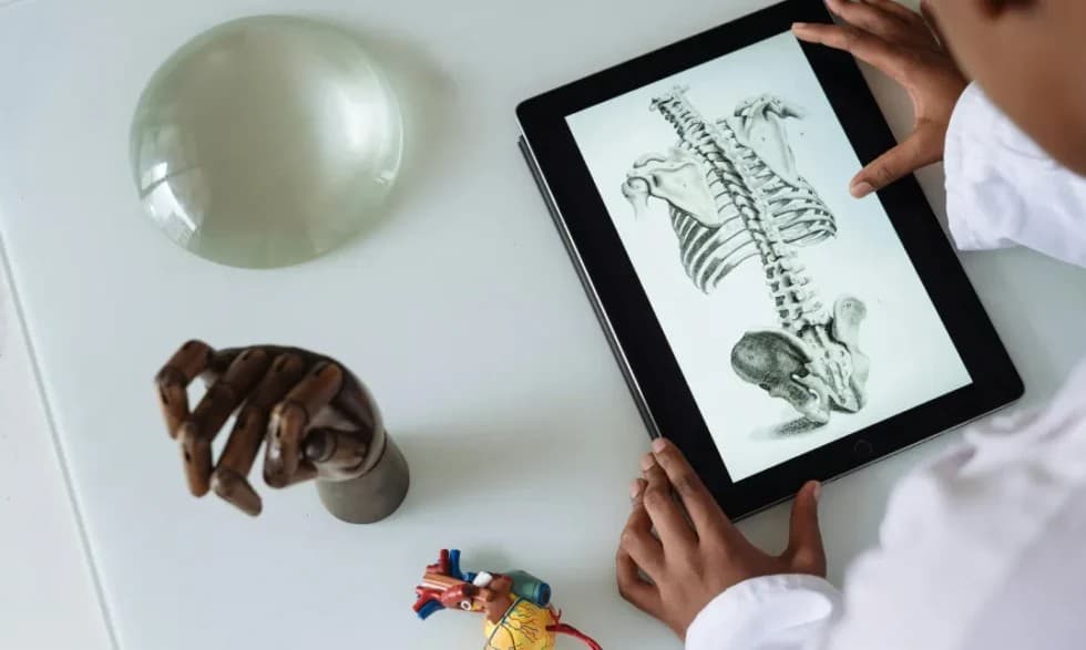 Discover Medicine Academy Summer Course in Oxford Ages 12–14