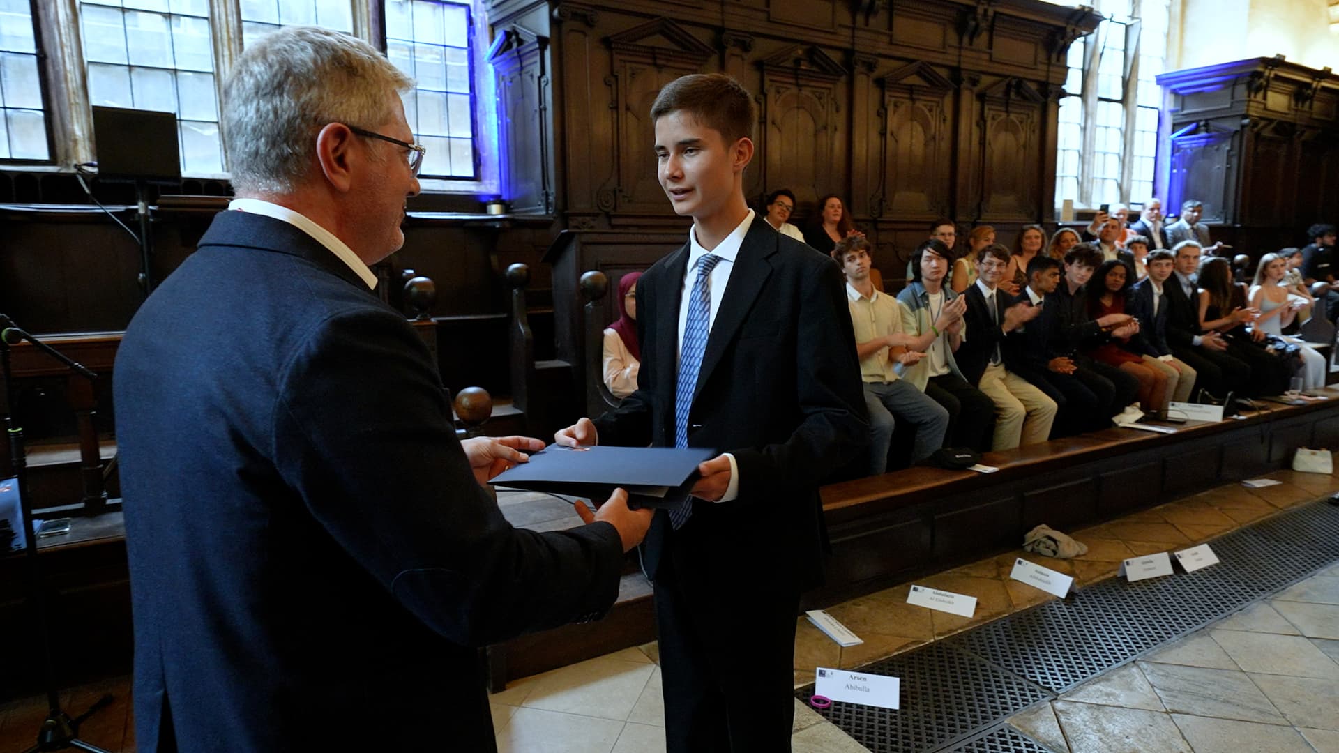 Social Impact Leadership in Oxford for Ages 15-18