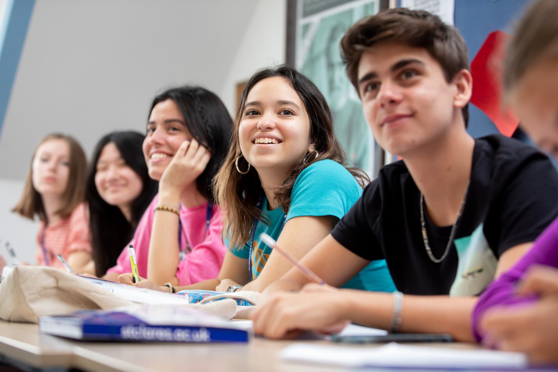 Interactive English Course in Oxford for Ages 15–17