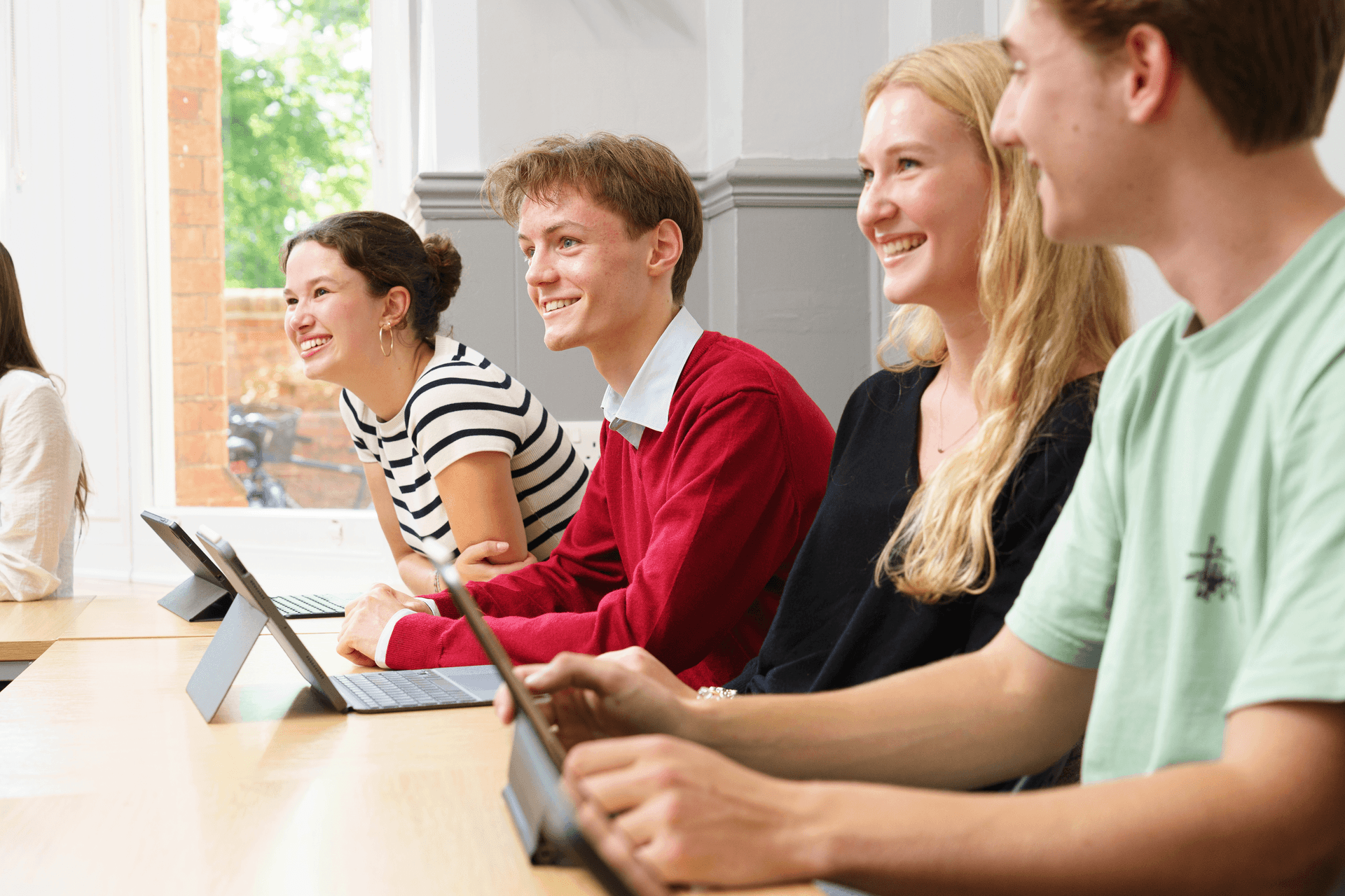English for Exams in Oxford 18+ | IELTS & Cambridge Prep