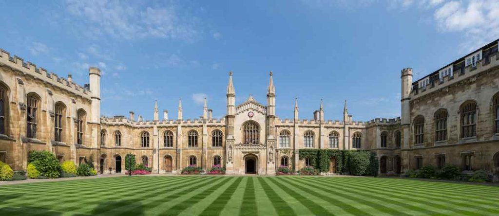 The Oxford Summer Seminars for Grades 10-12 image