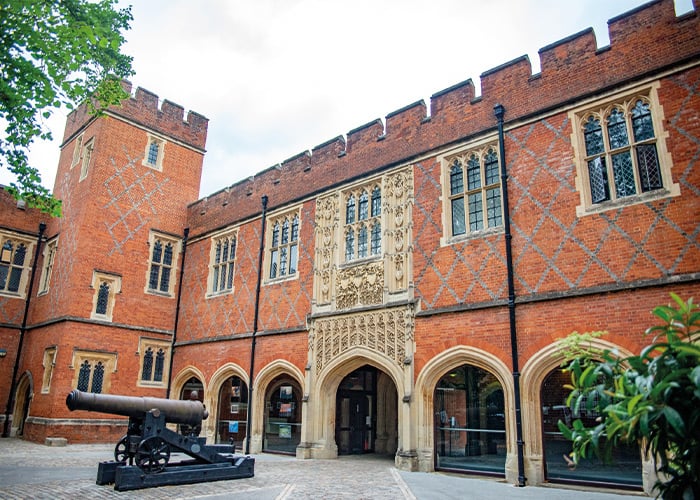 Academic Foundation Courses at Eton