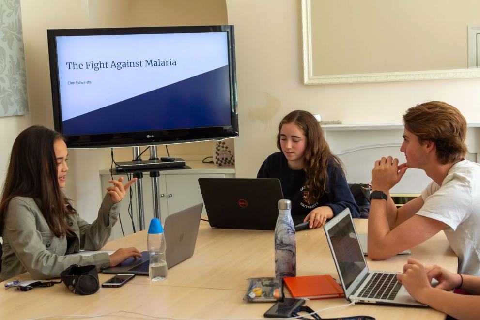 Biology (18-24 years old) summer course