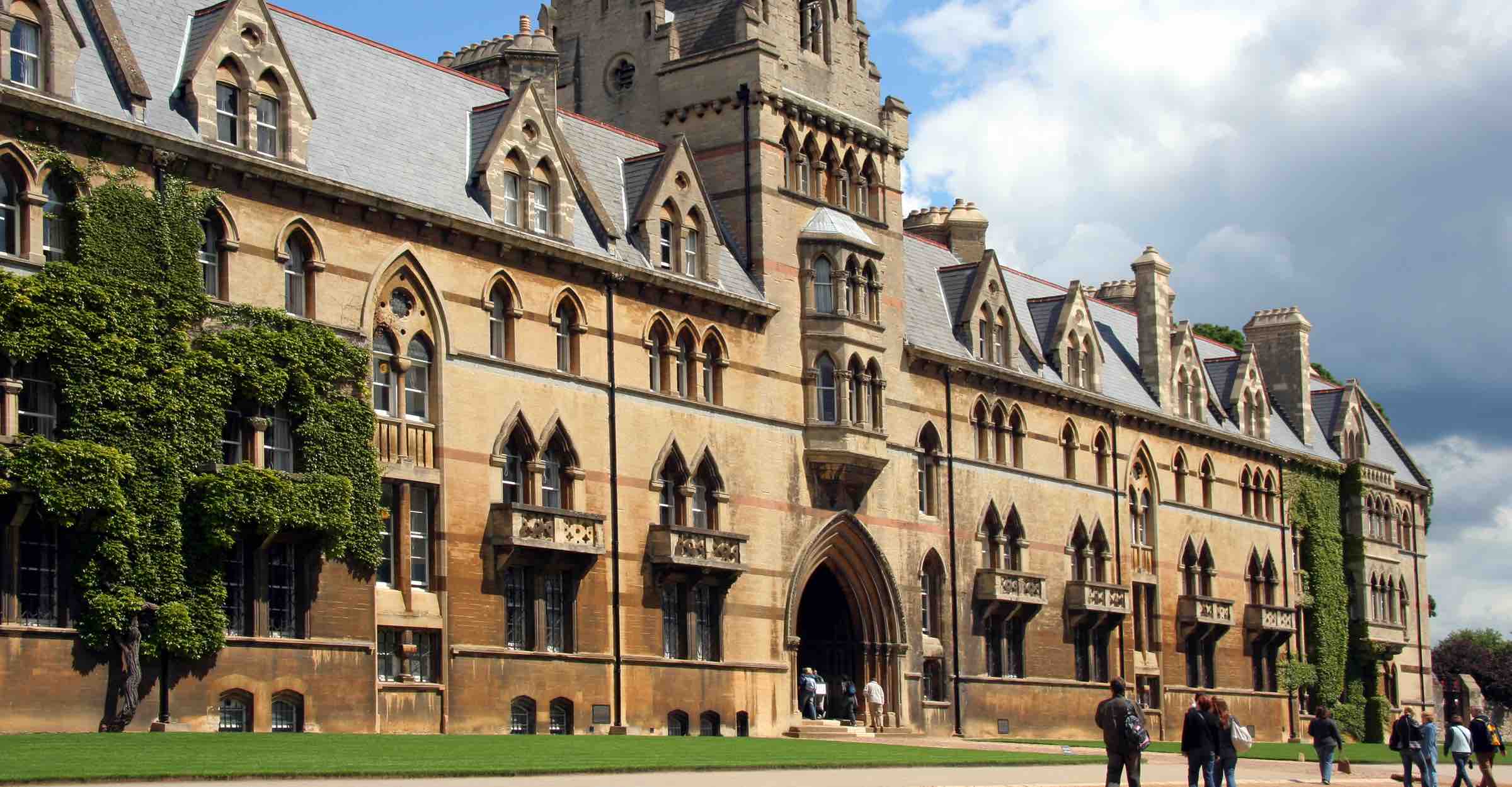 Oxford Scholastica Academy provider summer courses