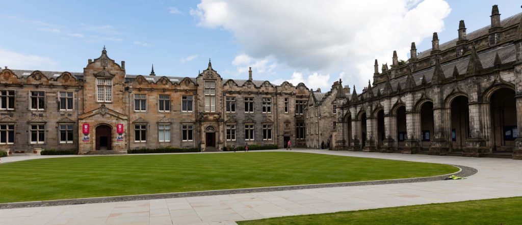 Discover St Andrews Summer Schools 2026 banner