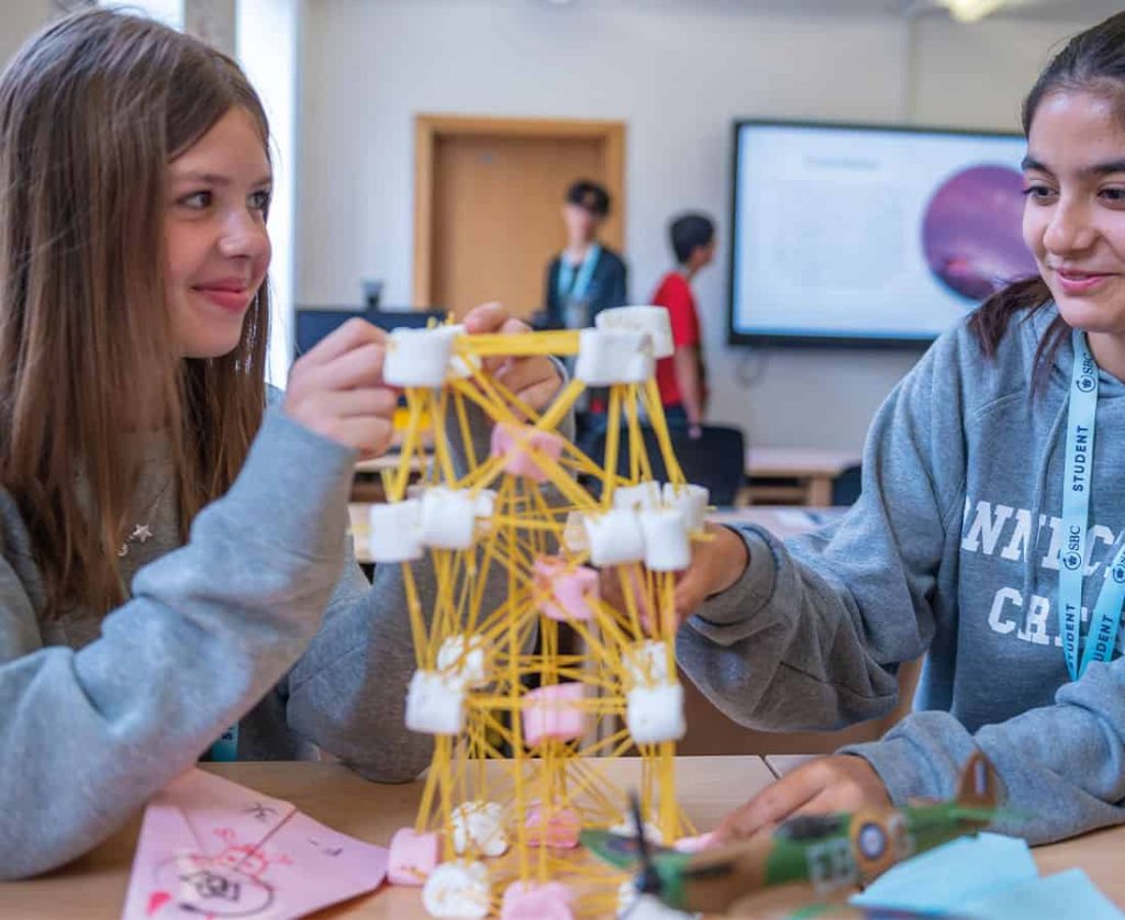 Academic & English Courses at Headington Oxford summer school
